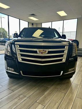 2018 Cadillac Escalade Base