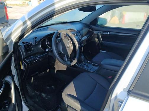 2012 Kia Sorento LX