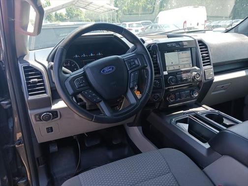 2017 Ford F-150 Platinum