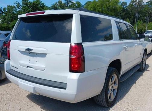 2017 Chevrolet Suburban LT