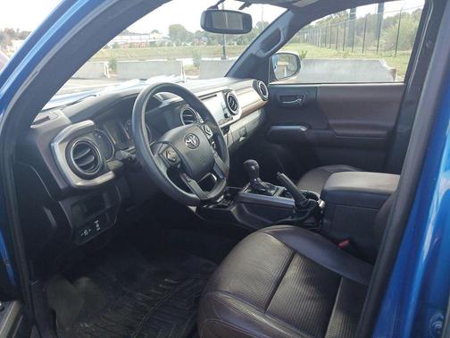 2016 Toyota Tacoma Limited