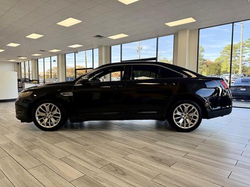 2015 Ford Taurus Limited