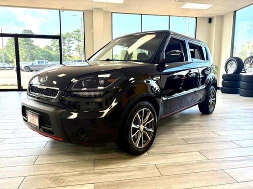 2011 Kia Soul +