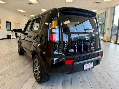 2011 Kia Soul +