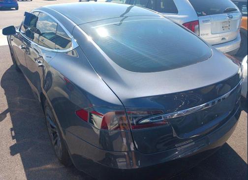 2020 Tesla Model S Long Range