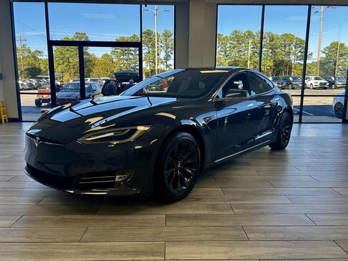 2020 Tesla Model S Long Range