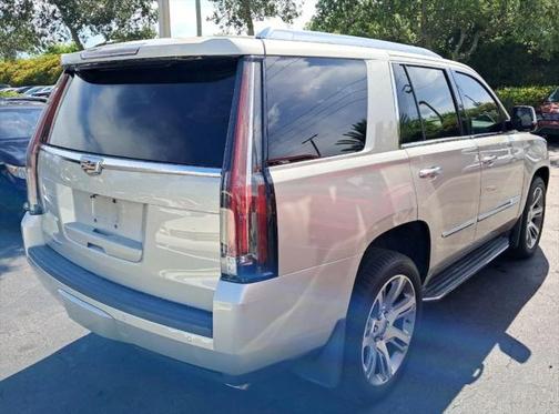 2016 Cadillac Escalade Premium