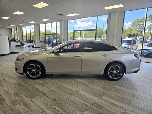 2020 Chevrolet Malibu FWD LT