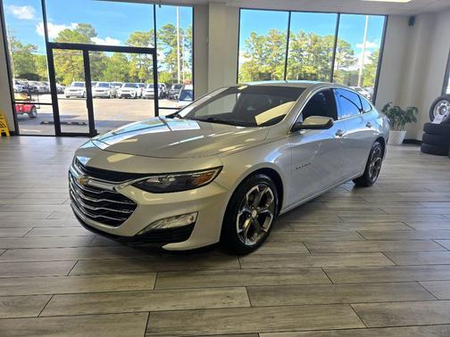 2020 Chevrolet Malibu FWD LT