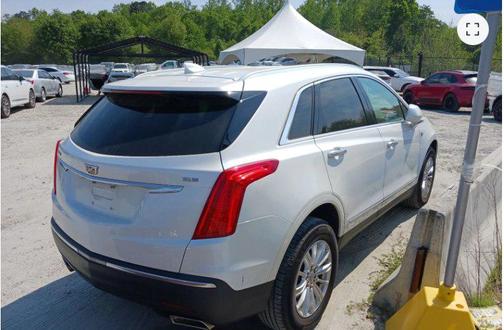 Crystal White Tricoat 2018 Cadillac XT5 Base