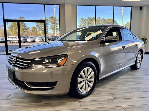 2012 Volkswagen Passat 2.5 S
