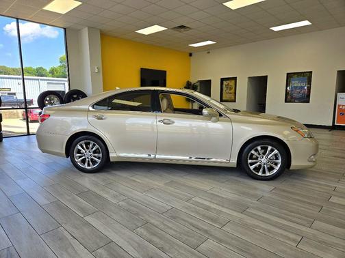 2011 Lexus ES 350 Base