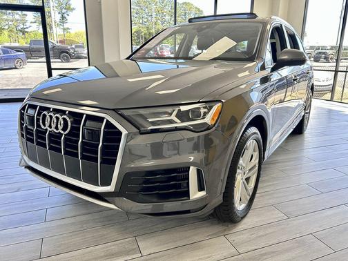 Samurai Gray Metallic 2020 Audi Q7 55 Premium Plus