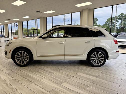 WHITE 2018 Audi Q7 2.0T Premium Plus