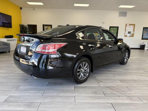 Super Black 2015 Nissan Altima 2.5 S