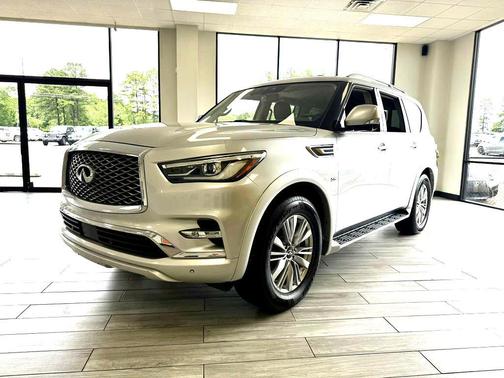 2019 INFINITI QX80 Luxe