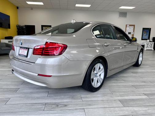 2011 BMW 528 I