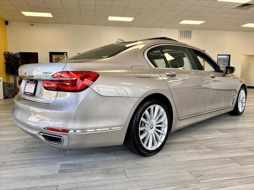 2019 BMW 740 I