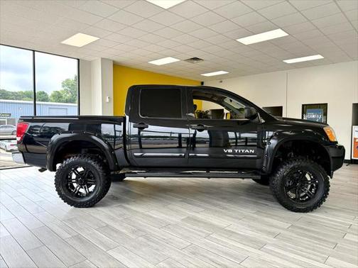 2015 Nissan Titan SV