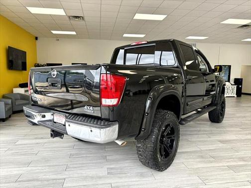 2015 Nissan Titan SV