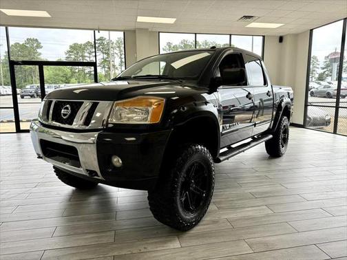 2015 Nissan Titan SV