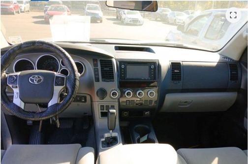 2014 Toyota Sequoia SR5