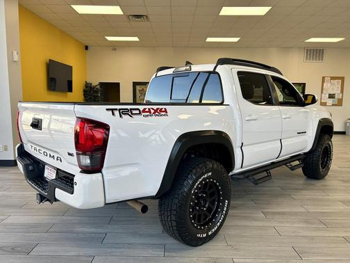 2018 Toyota Tacoma SR