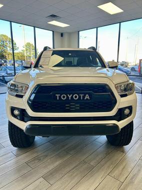 2018 Toyota Tacoma SR