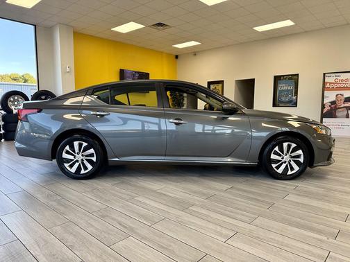 2020 Nissan Altima S FWD