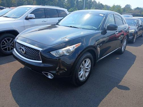 2017 INFINITI QX70 Base