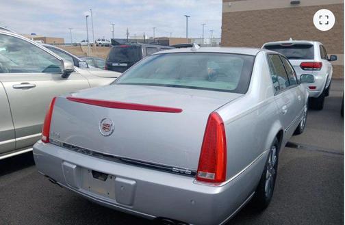 2010 Cadillac DTS Premium Collection