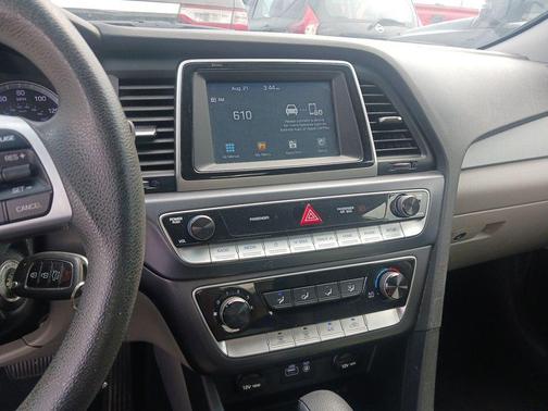 2019 Hyundai SONATA SE