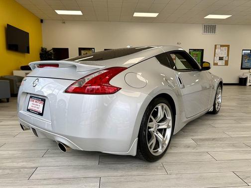 2011 Nissan 370Z Touring