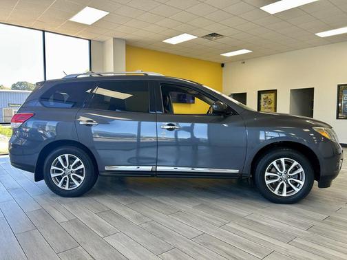 2013 Nissan Pathfinder SL