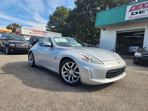 Photo 3 of 20 of 2013 Nissan 370Z Base