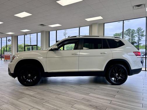 Pure White 2019 Volkswagen Atlas 3.6L SEL