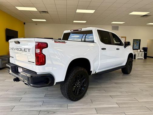 Summit White 2023 Chevrolet Silverado 1500 Custom Trail Boss