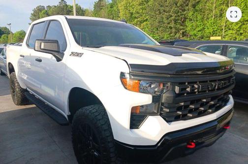 Summit White 2023 Chevrolet Silverado 1500 Custom Trail Boss