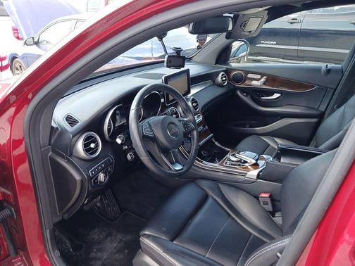 2019 Mercedes-Benz GLC 300 4MATIC