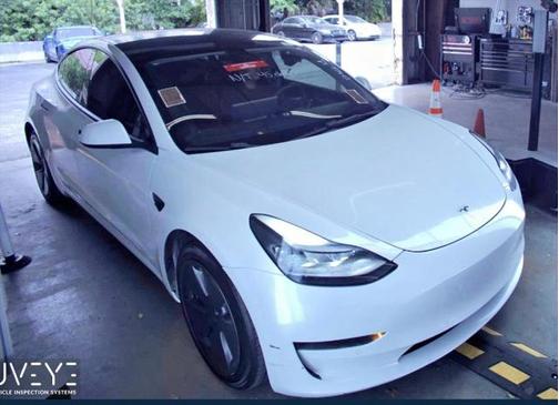 2022 Tesla Model 3 Long Range