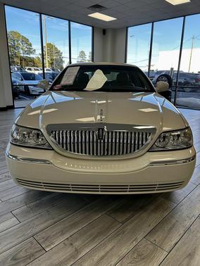 2004 Lincoln Town Car Ultimate