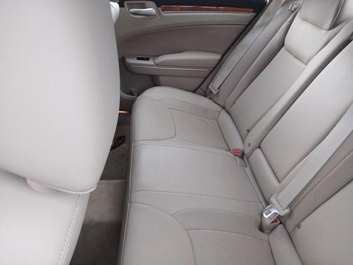 2014 Chrysler 300 S
