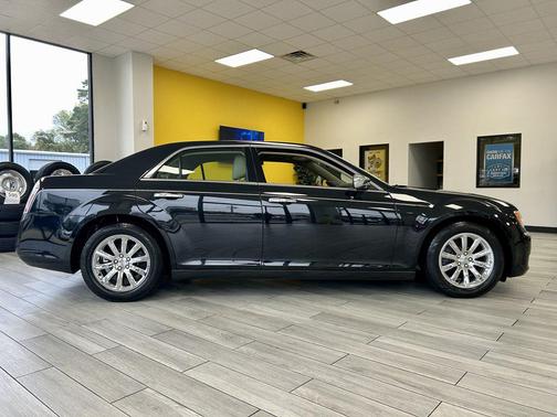 2014 Chrysler 300 S