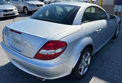 SILVER 2006 Mercedes-Benz SLK-Class SLK280 Roadster