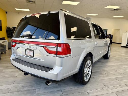 2017 Lincoln Navigator L Reserve