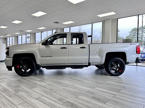 2017 Chevrolet Silverado 1500 2LT