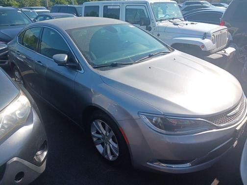 2016 Chrysler 200 Limited