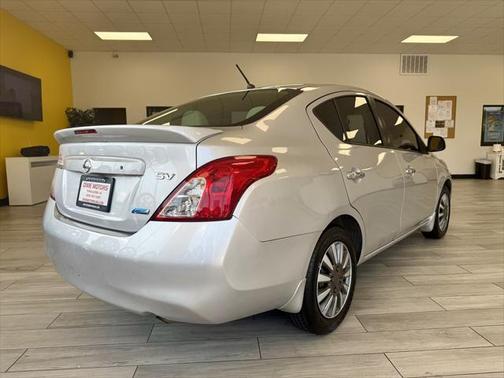 2013 Nissan Versa 1.6 S
