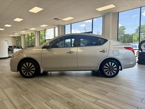2013 Nissan Versa 1.6 S