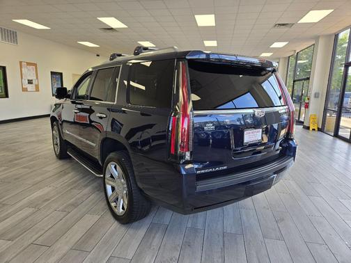 2019 Cadillac Escalade Premium Luxury
